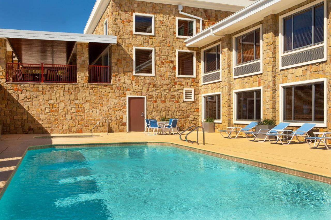 Drury Inn & Suites San Antonio Airport Bagian luar foto